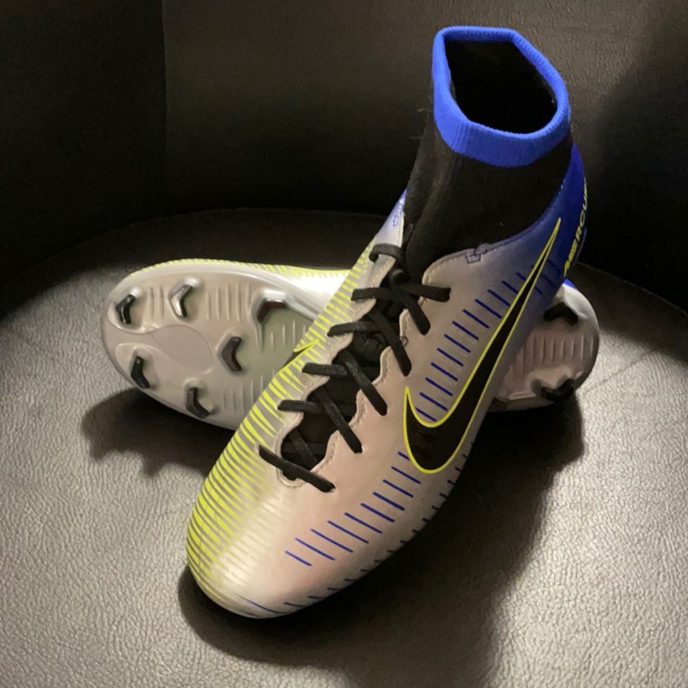 Nike Mercurial Victory VI DF NJR FG Soccer Cleats